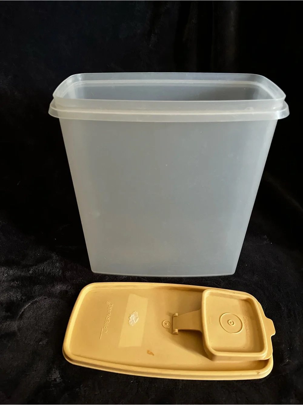 Vintage Tupperware Tan Lid Clear Food Storage Container